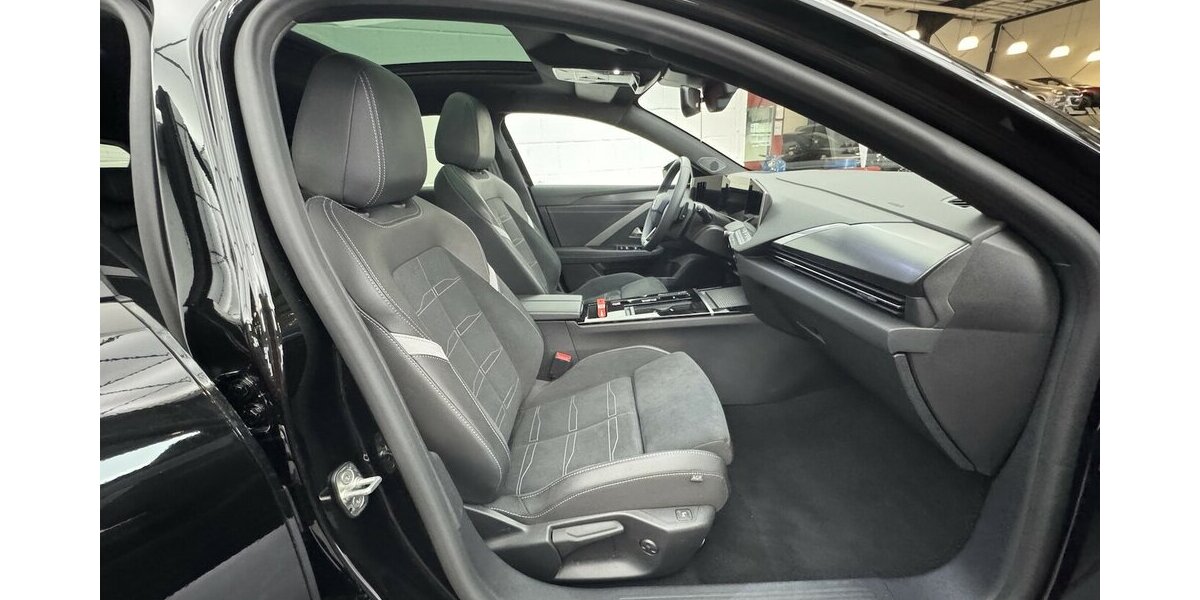 Opel Astra GS 130 1.2 Turbo LED 360° Cam Panorama 32.550 km 20.440 &euro; Lich 35423
