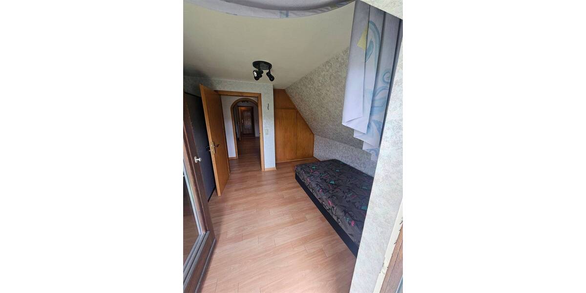 Mehrfamilienhaus, Wohnhaus Bad Endbach - 7 Zimmer, 160 m&sup2;, 269.000&euro; | Angebot:26702901