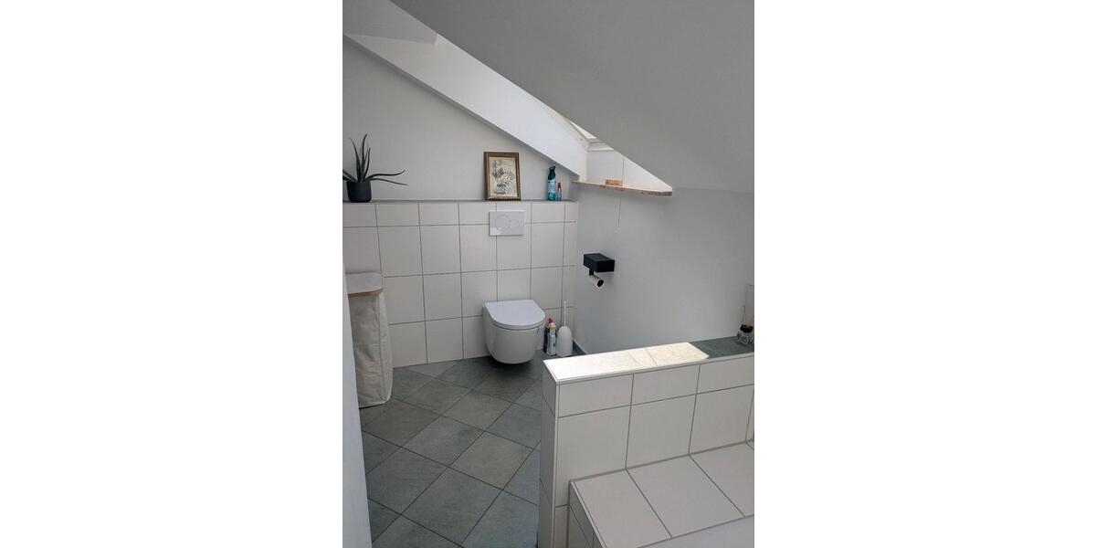 Dachgeschoßwohnung Friedberg (Hessen) - 3 Zimmer, 91 m&sup2;, 325.000&euro; | Angebot:25902620