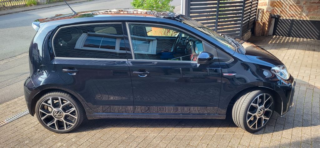 VW up! 33.000 km 15.990 &euro; Marburg 35043