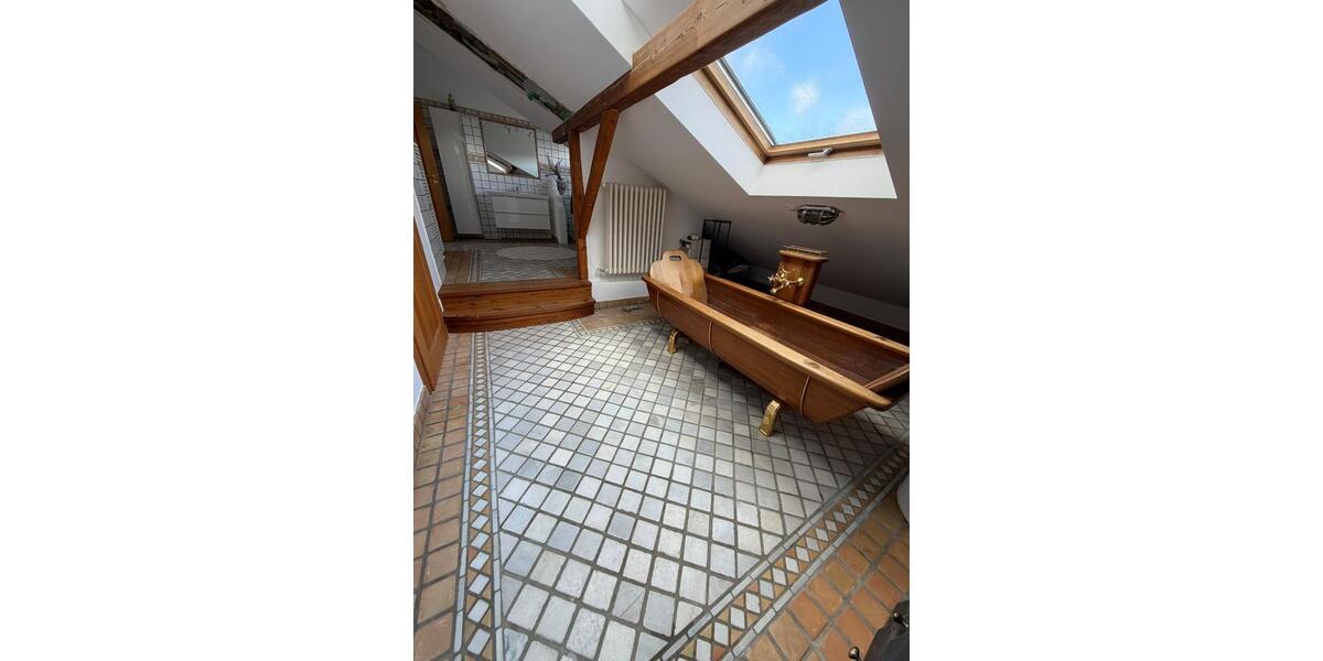 Einfamilienhaus Braunfels - 12 Zimmer, 250 m&sup2;, 899.000&euro; | Angebot:24689231