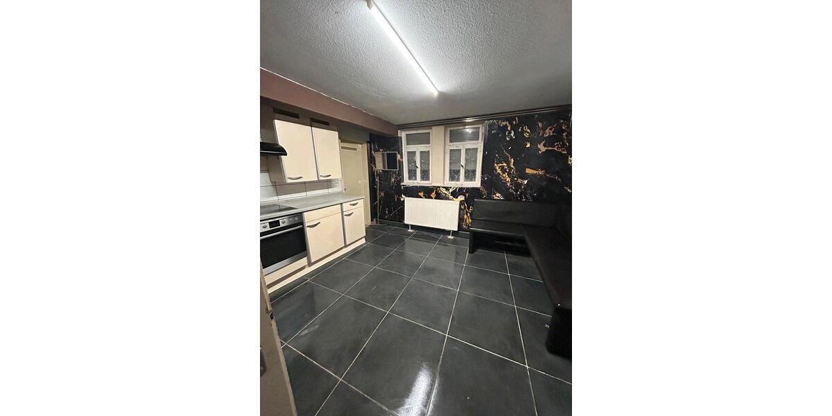 Einfamilienhaus Amöneburg - 7 Zimmer, 130 m&sup2;, 850&euro; | Angebot:26636419