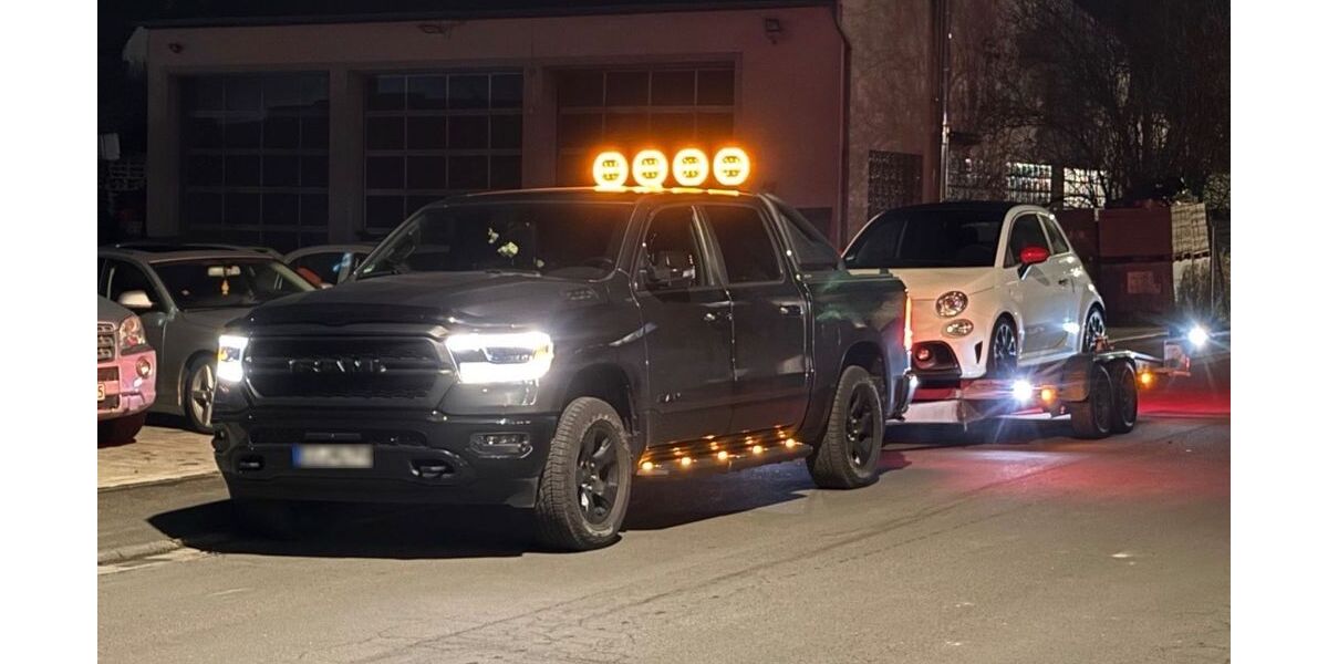 Dodge RAM 54.000 km 57.900 &euro; Hungen 35410