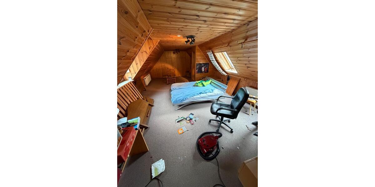 Etagenwohnung Homberg (Ohm) - 6 Zimmer, 158 m&sup2;, 1.400&euro; | Angebot:24653688