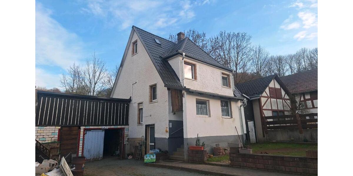 Einfamilienhaus Bad Endbach - 4 Zimmer, 110 m&sup2;, 119.000&euro; | Angebot:26102017