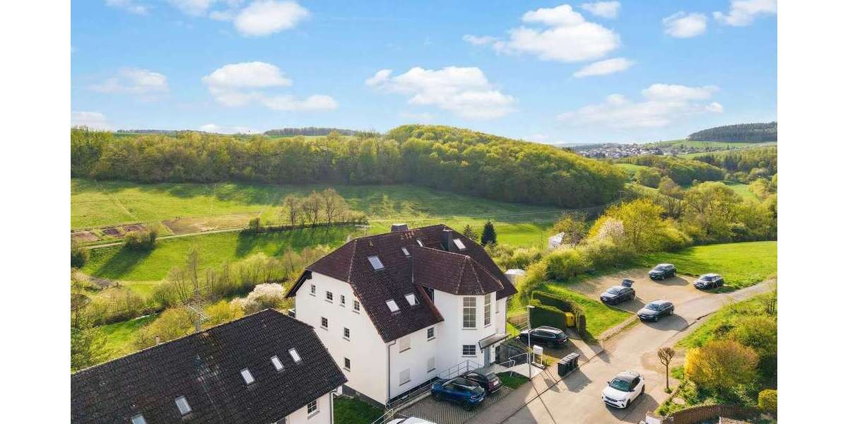 Etagenwohnung Grävenwiesbach - 4 Zimmer, 105 m&sup2;, 265.000&euro; | Angebot:25991103
