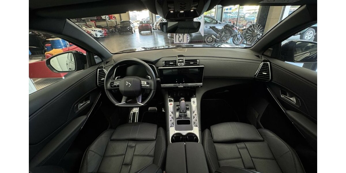 DS Automobiles DS7 Blue HDI 130 Étoile LED Nachtsicht Pano 32.400 km 29.170 &euro; Lich 35423