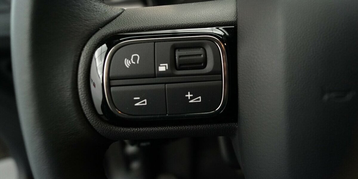 Citroen C3 Max PureTech 110 EAT6 CarPlay FULL LED 34.696 km 14.490 &euro; Lich 35423