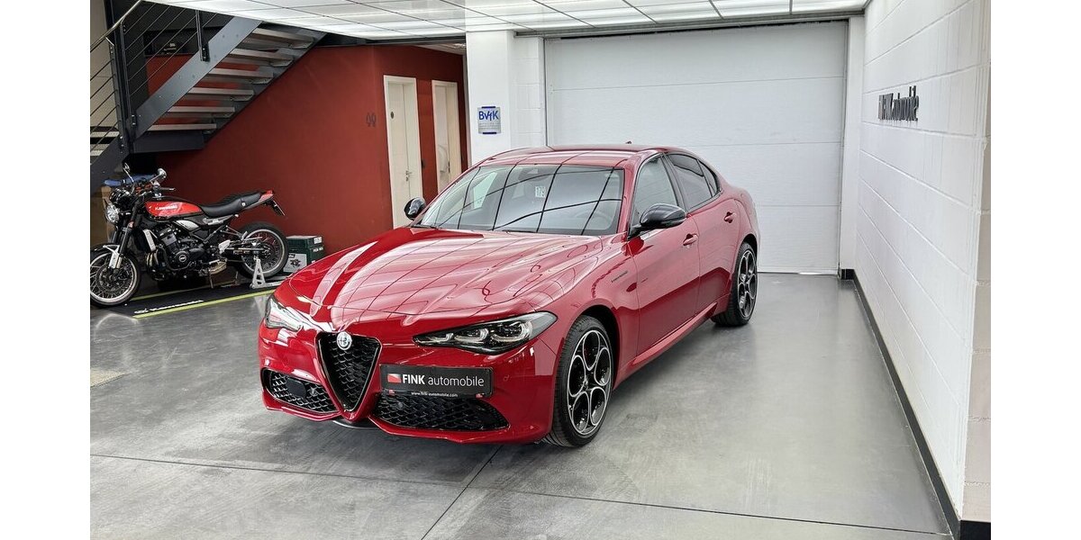 Alfa Romeo Giulia Competizione Q4 Turbo CarPlay Kamera 8.960 km 36.220 &euro; Lich 35423