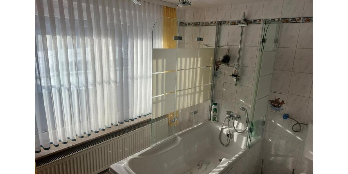 Etagenwohnung Greifenstein - 6 Zimmer, 100 m&sup2;, 450&euro; | Angebot:25947883