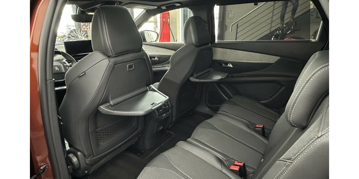 Peugeot 5008 GT 130 BlueHDi 1.Hand Panorama 7 Sitze 29.300 km 27.590 &euro; Lich 35423