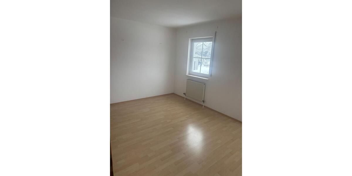 Etagenwohnung Gießen - 2 Zimmer, 60 m&sup2;, 650&euro; | Angebot:25394457