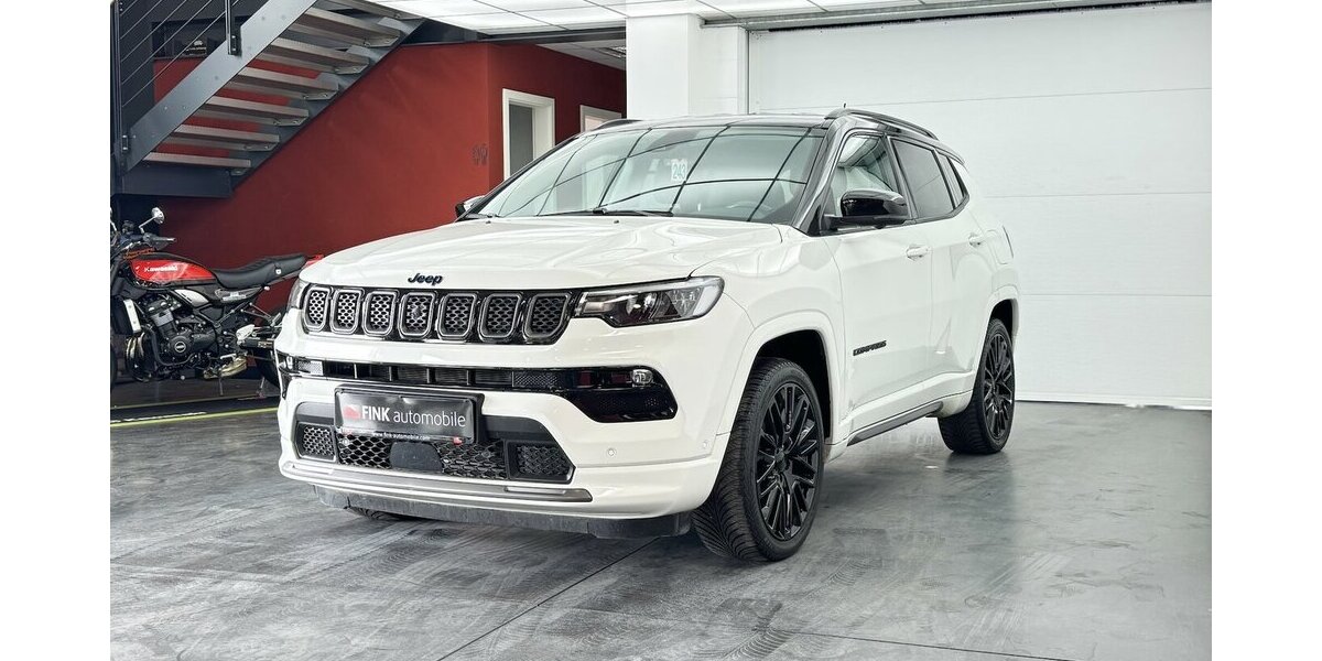 Jeep Compass S Plug-IN Hybrid 4WD 1.Hand Anhängerkplg 61.880 km 25.320 &euro; Lich 35423