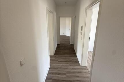 Wohnung Bad Nauheim - 3 Zimmer, 75 m&sup2;, 990&euro; | Angebot:26675519