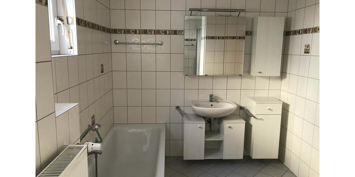 Erdgeschoßwohnung Gießen Wieseck - 3 Zimmer, 75 m&sup2;, 875&euro; | Angebot:26152136