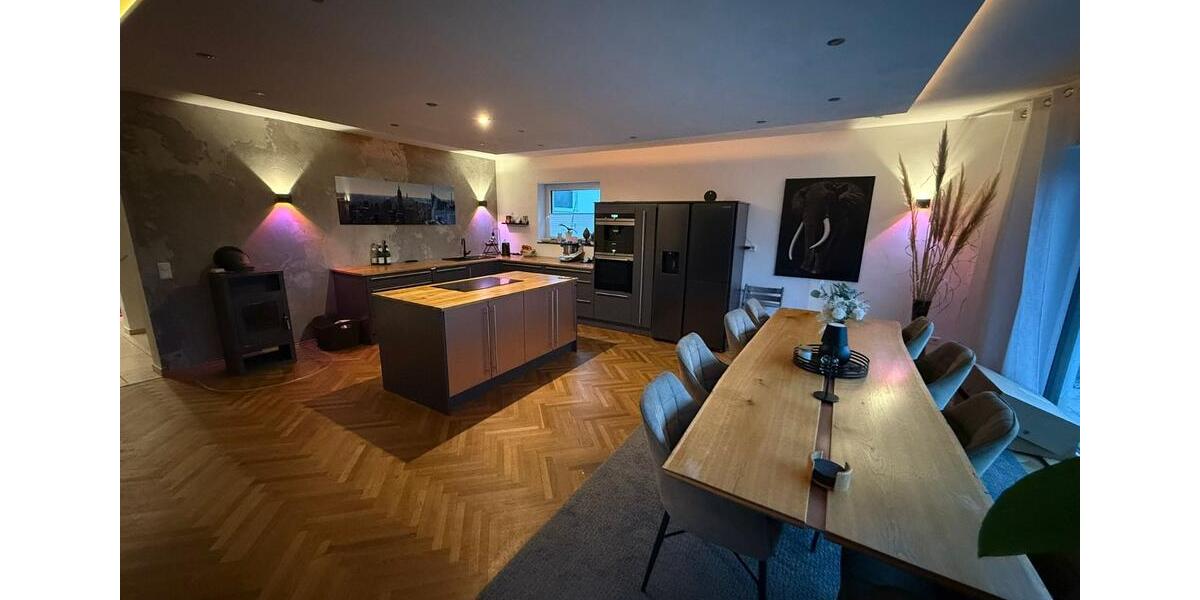 Einfamilienhaus Braunfels - 12 Zimmer, 250 m&sup2;, 899.000&euro; | Angebot:24689231
