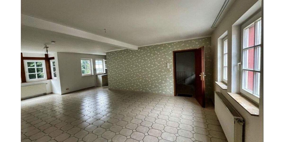 Etagenwohnung Herborn - 2 Zimmer, 62 m&sup2;, 149.500&euro; | Angebot:25667787