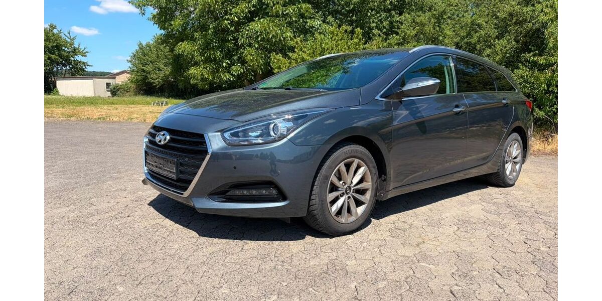Hyundai i40 90.204 km 10.750 &euro; Bad Nauheim 61231