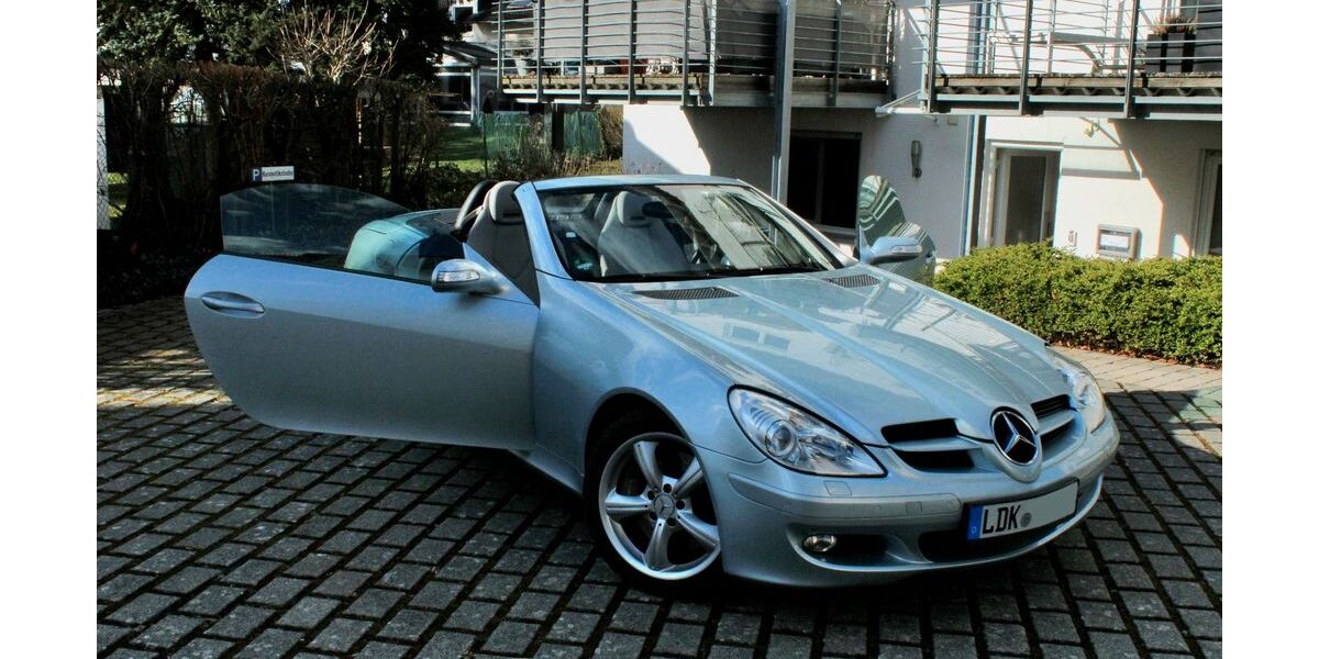 Mercedes-Benz SLK 350 125.000 km 13.499 &euro; Braunfels 35619