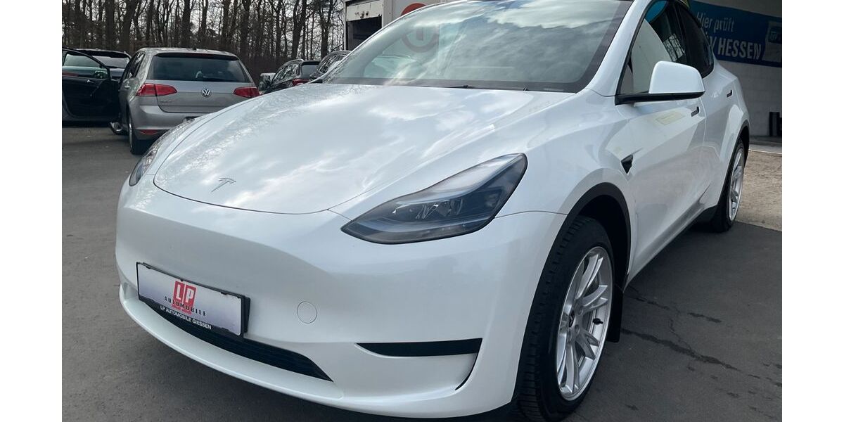 Tesla Model Y 61.034 km 30.990 &euro; Giessen 35394