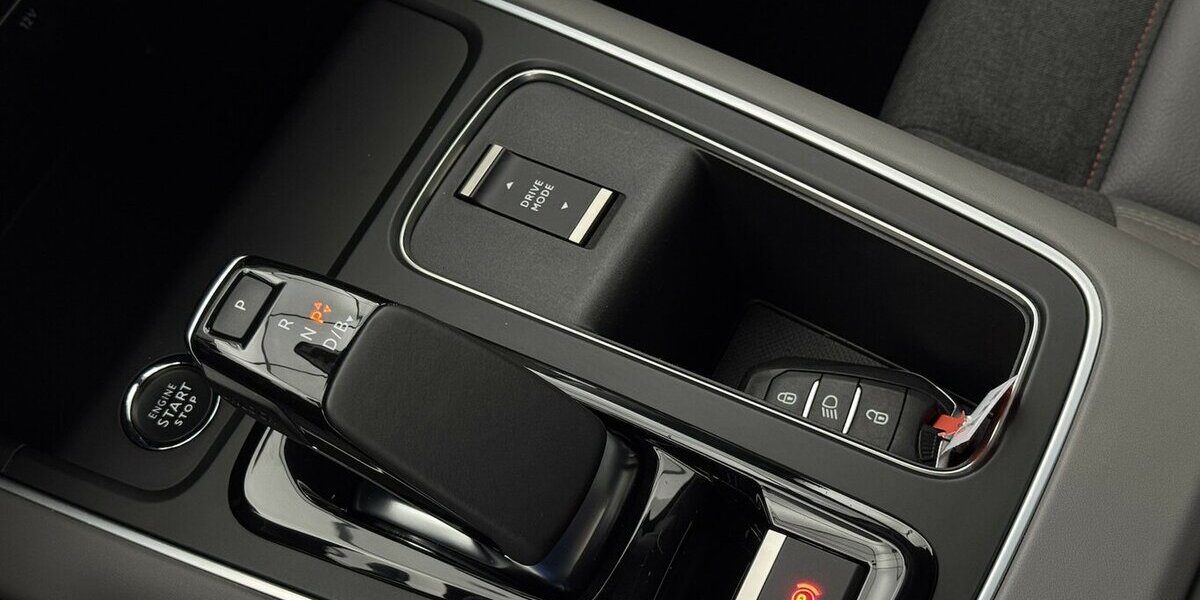 Citroen C5 Aircross Hybrid 225 EAT Feel Pack LED Carplay 11.999 km 21.220 &euro; Lich 35423