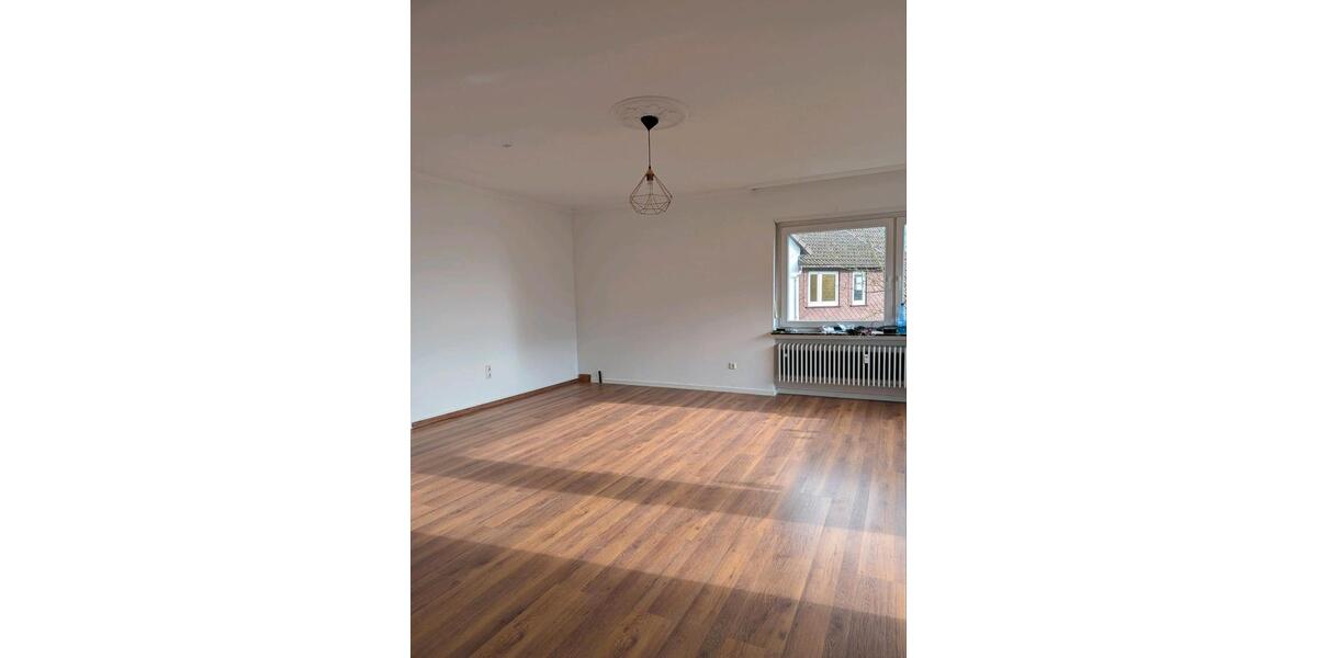 Etagenwohnung Hüttenberg - 3 Zimmer, 100 m&sup2;, 1.180&euro; | Angebot:26036043