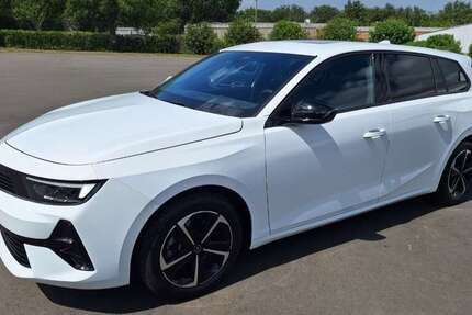 Opel Astra 9.800 km 22.990 &euro; Laubach,Hessen 35321