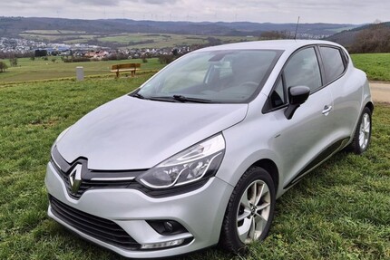 Renault Clio 72.496 km 9.999 &euro; Waldsolms 35647