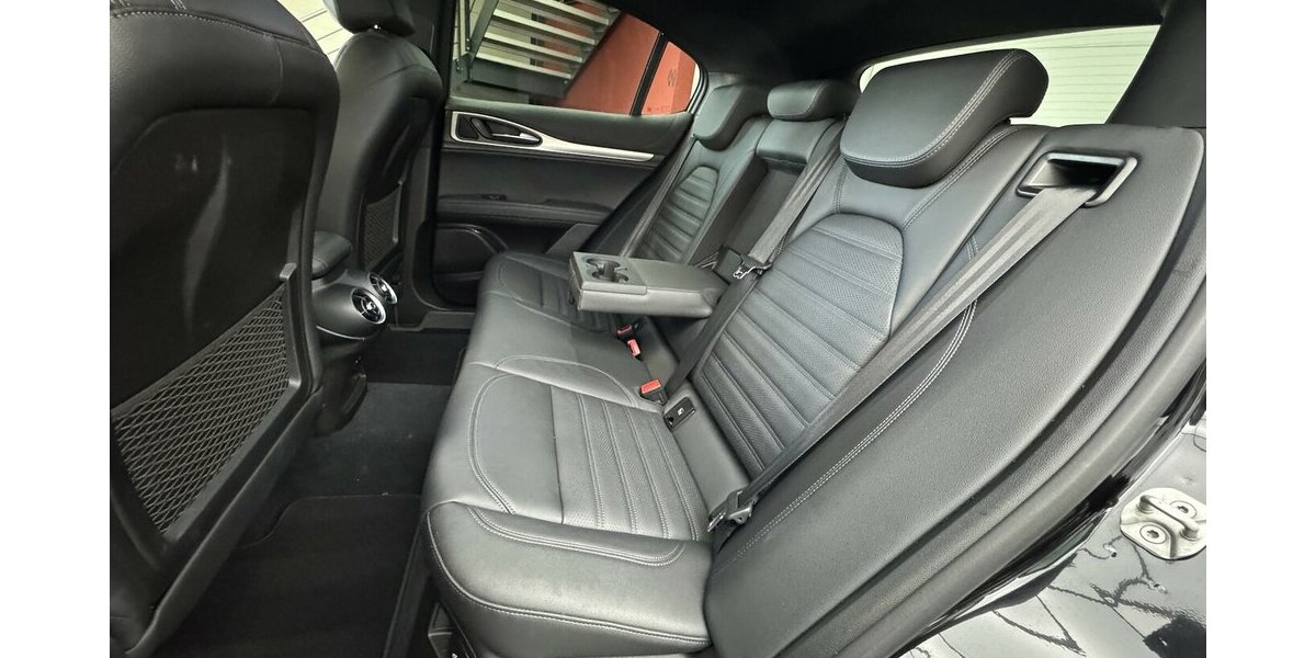 Alfa Romeo Stelvio 2.2 D Veloce Q4 Full LED Leder Carplay 36.900 km 35.890 &euro; Lich 35423