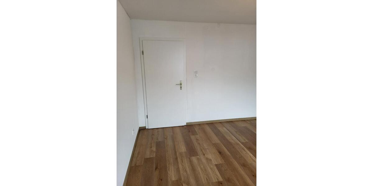 Erdgeschoßwohnung Pohlheim - 3 Zimmer, 74 m&sup2;, 800&euro; | Angebot:25354707