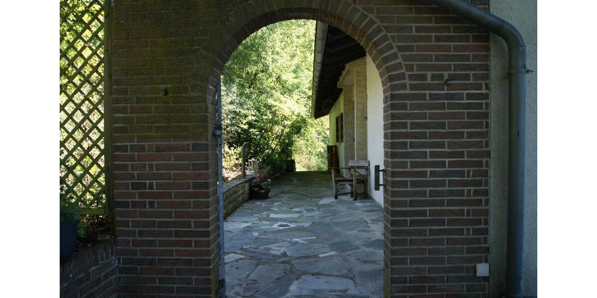 Einfamilienhaus Rabenau - 9 Zimmer, 225 m&sup2;, 435.000&euro; | Angebot:25931132