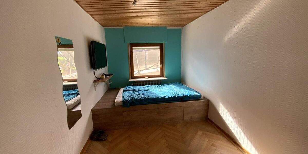 Mehrfamilienhaus, Wohnhaus Leun Stockhausen - 8 Zimmer, 185 m&sup2;, 294.000&euro; | Angebot:25674287