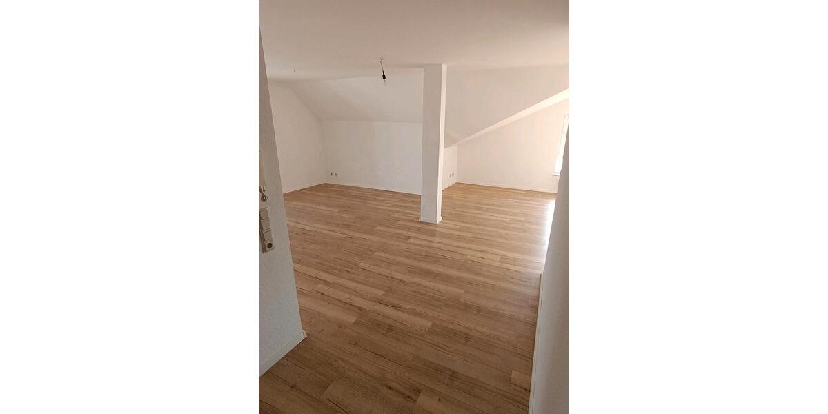 Dachgeschoßwohnung Biebertal - 2 Zimmer, 78 m&sup2;, 860&euro; | Angebot:25658947