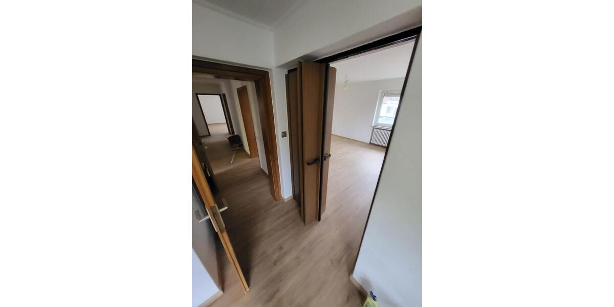 Etagenwohnung Biebertal - 4 Zimmer, 96 m&sup2;, 810&euro; | Angebot:25873628