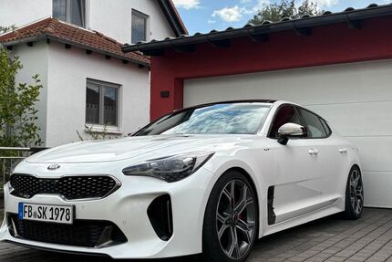 Kia Stinger 71.000 km 29.990 &euro; Wölfersheim 61200