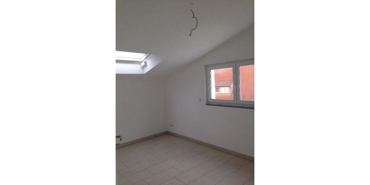 Einfamilienhaus Gießen Allendorf - 2 Zimmer, 83 m&sup2;, 1.230&euro; | Angebot:26630952