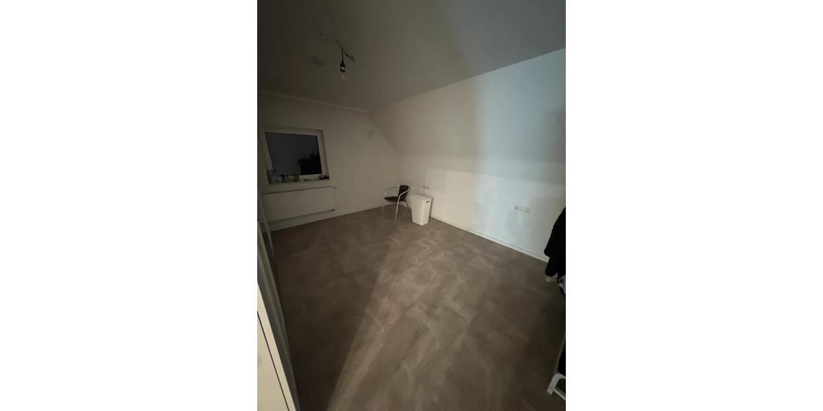 Einfamilienhaus Staufenberg - 2 Zimmer, 120 m&sup2;, 1.400&euro; | Angebot:25964506