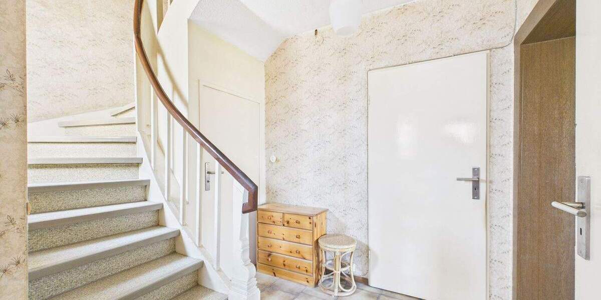 Mehrfamilienhaus, Wohnhaus Braunfels - 7 Zimmer, 160 m&sup2;, 350.000&euro; | Angebot:25880813