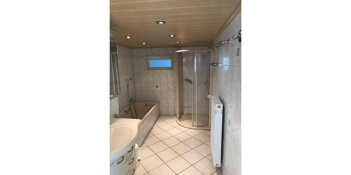 Erdgeschoßwohnung Solms - 2.5 Zimmer, 85 m&sup2;, 950&euro; | Angebot:25545811