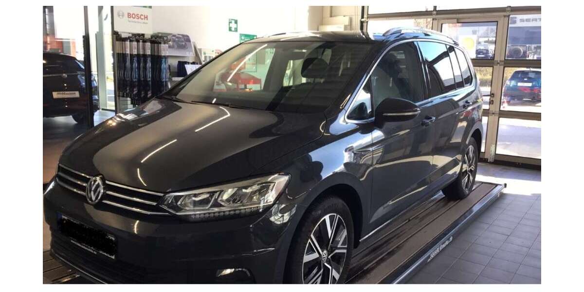 VW Touran 153.515 km 19.985 &euro; Pohlheim 35415