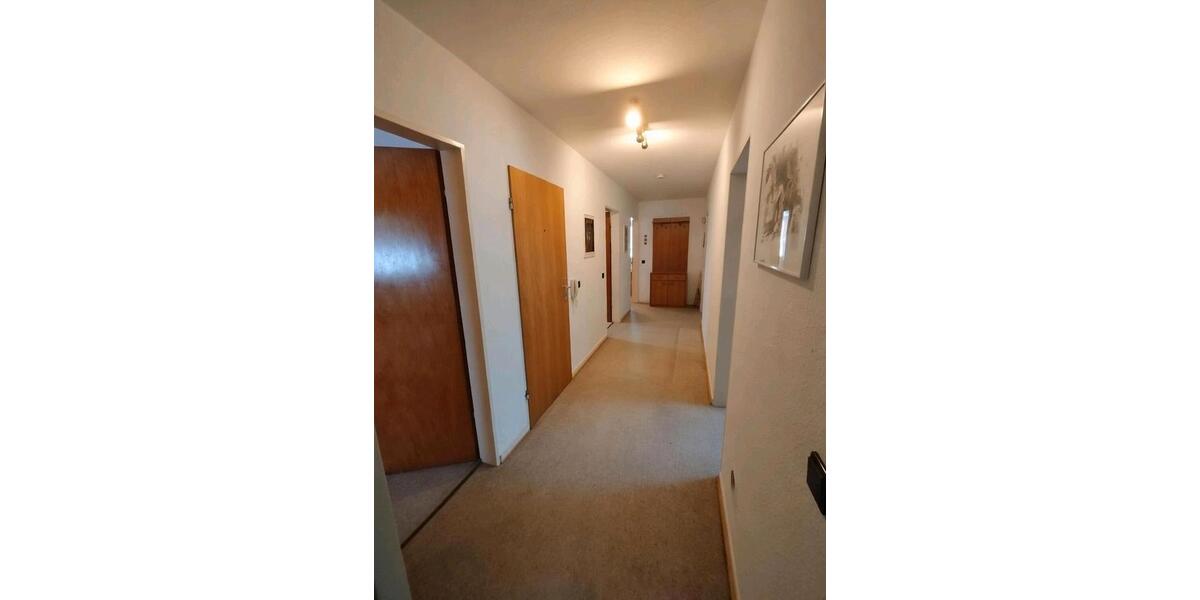 Dachgeschoßwohnung Marburg Cappel - 4 Zimmer, 75 m&sup2;, 225.000&euro; | Angebot:26502333
