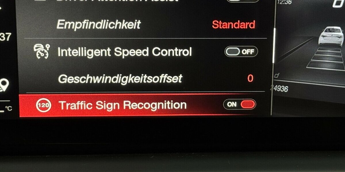 Alfa Romeo Giulia 2.0 Sprint Turbo 16V Xenon Leder Carplay 23.400 km 28.740 &euro; Lich 35423