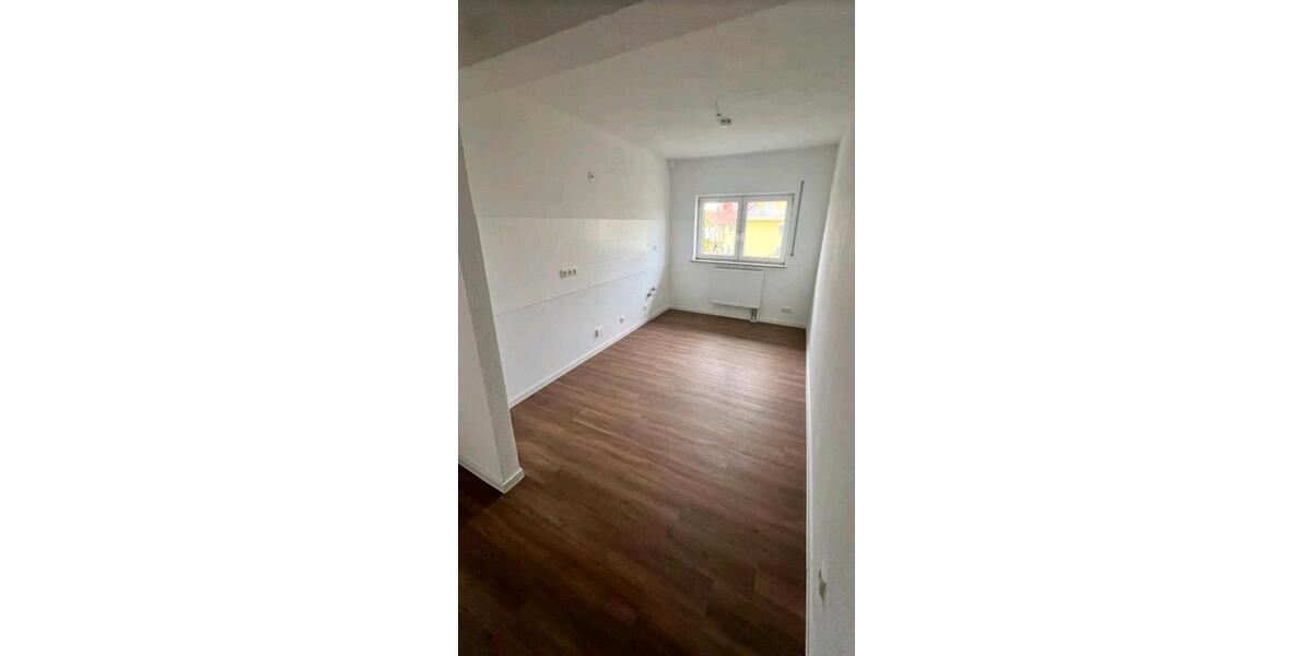 Dachgeschoßwohnung Wetzlar Dutenhofen - 4 Zimmer, 90 m&sup2;, 1.100&euro; | Angebot:25918779