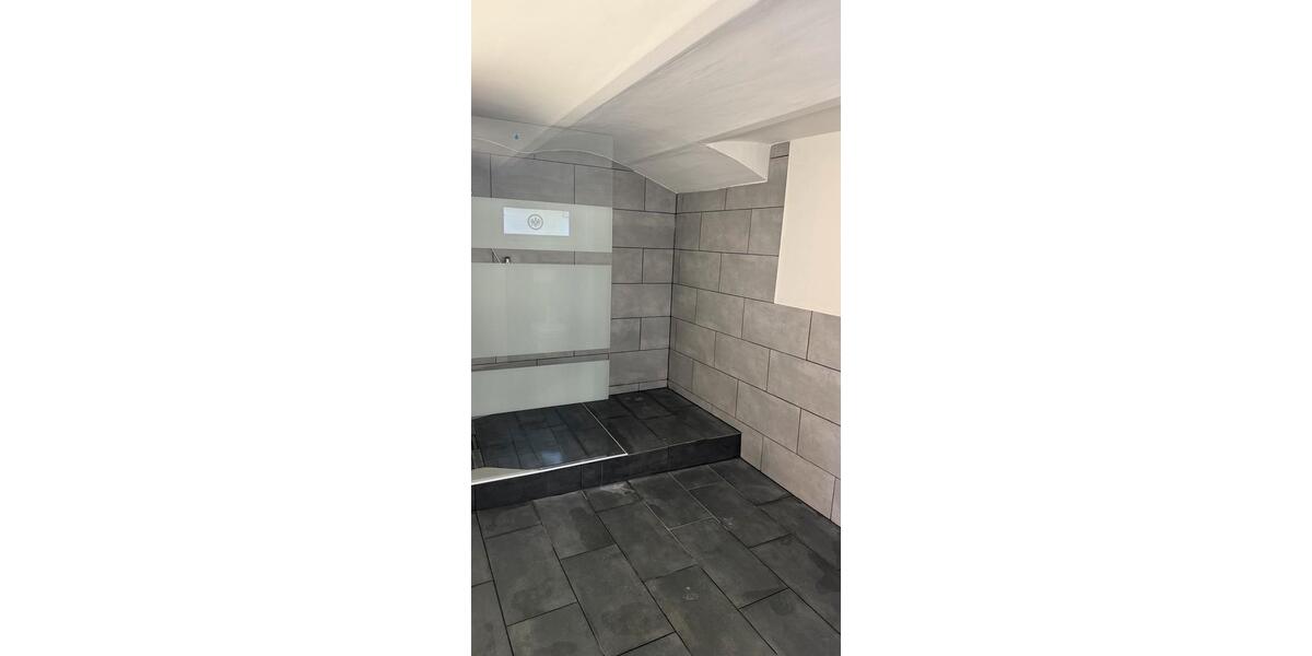 Etagenwohnung Ehringshausen - 1 Zimmer, 35 m&sup2;, 450&euro; | Angebot:26616318