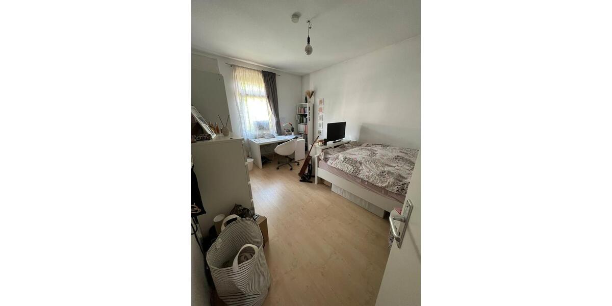 Etagenwohnung Gießen - 4 Zimmer, 74 m&sup2;, 960&euro; | Angebot:26637472