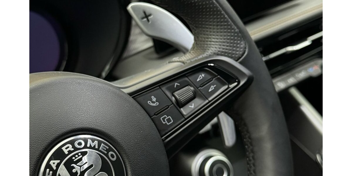 Alfa Romeo Tonale 1.5 VGT Veloce 48 V Hybrid LED 360° CAM 47.650 km 24.990 &euro; Lich 35423