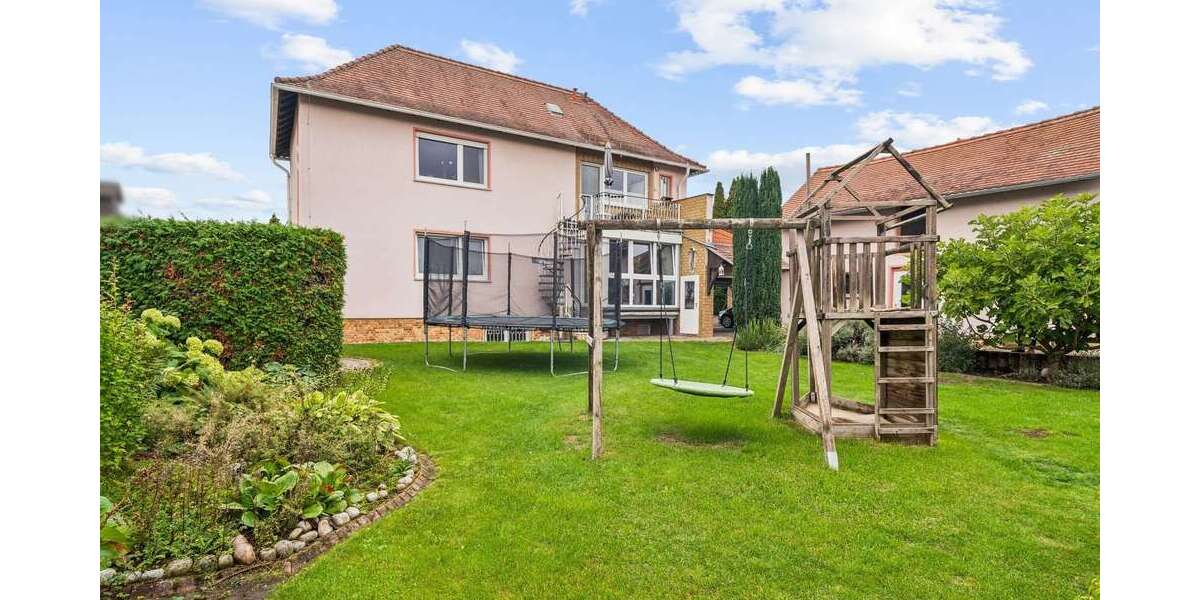 Einfamilienhaus Friedberg (Hessen) - 8 Zimmer, 261 m&sup2;, 919.000&euro; | Angebot:25496291