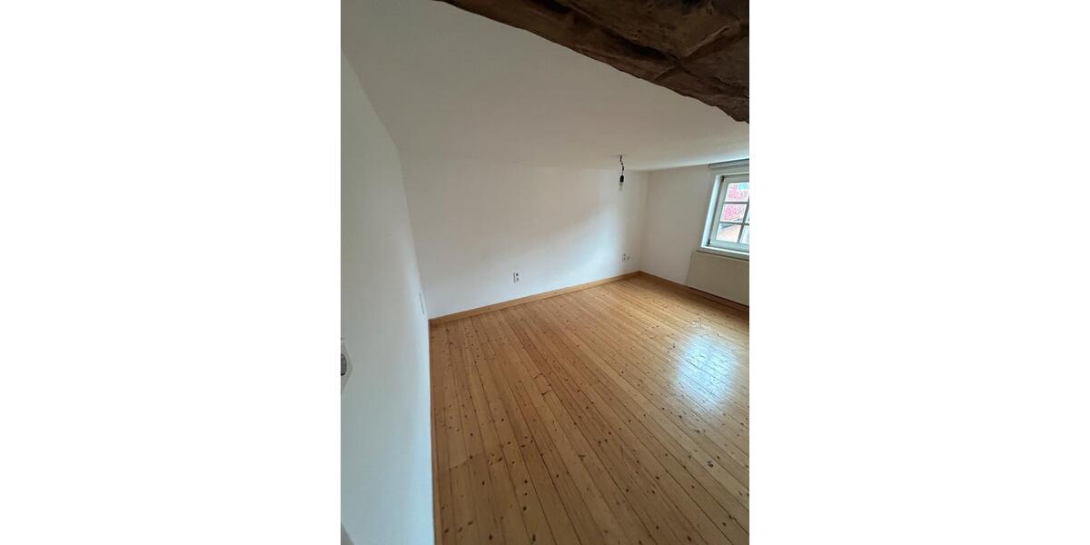 Einfamilienhaus Langgöns - 5 Zimmer, 135 m&sup2;, 1.500&euro; | Angebot:26507672
