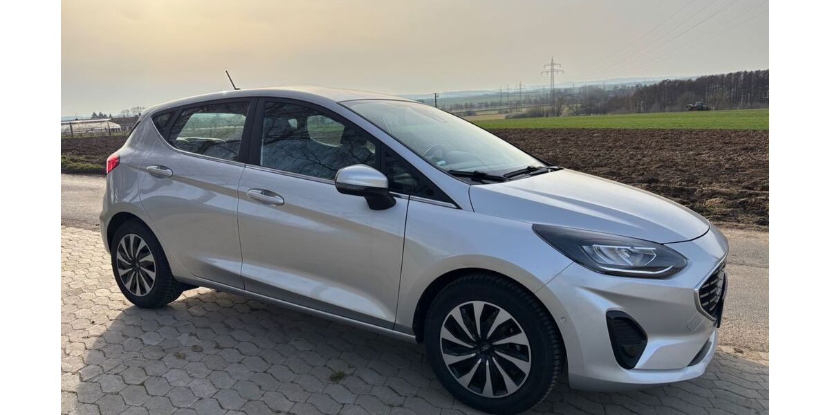 Ford Fiesta 26.900 km 17.000 &euro; Echzell 61209