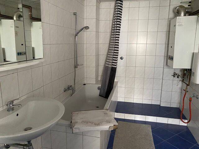 Bauernhaus, Landhaus Schöffengrund Oberwetz - 7 Zimmer, 190 m&sup2;, 189.000&euro; | Angebot:25705329